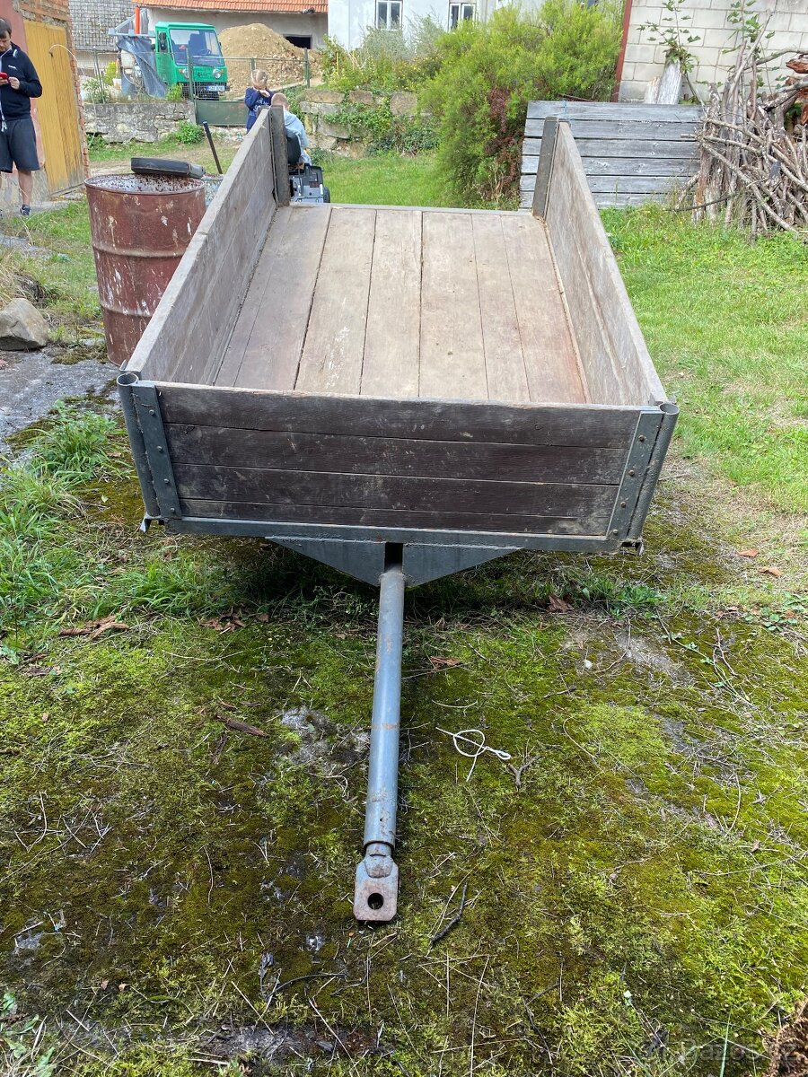 vlečka za traktůrek