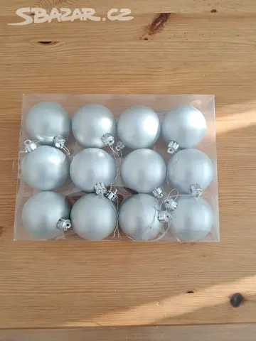 Vánoční baňky stříbrné - Ikea