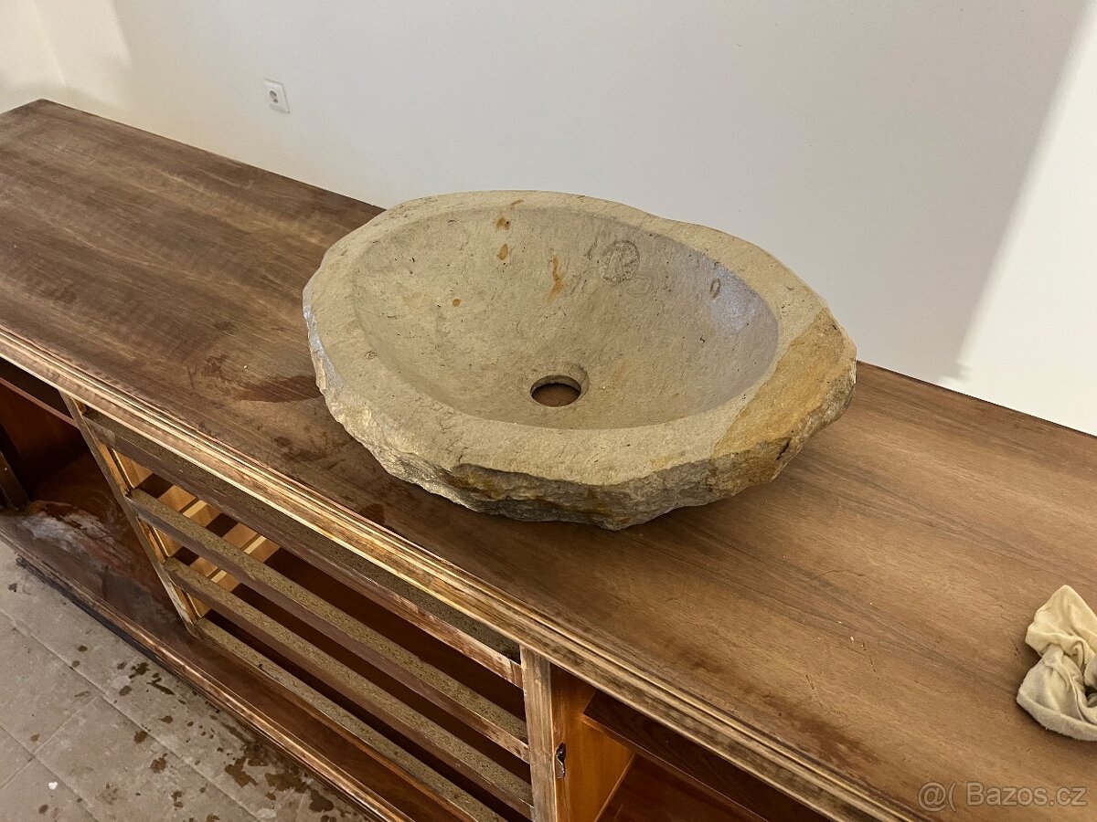 Travertinová kamenná umyvadla