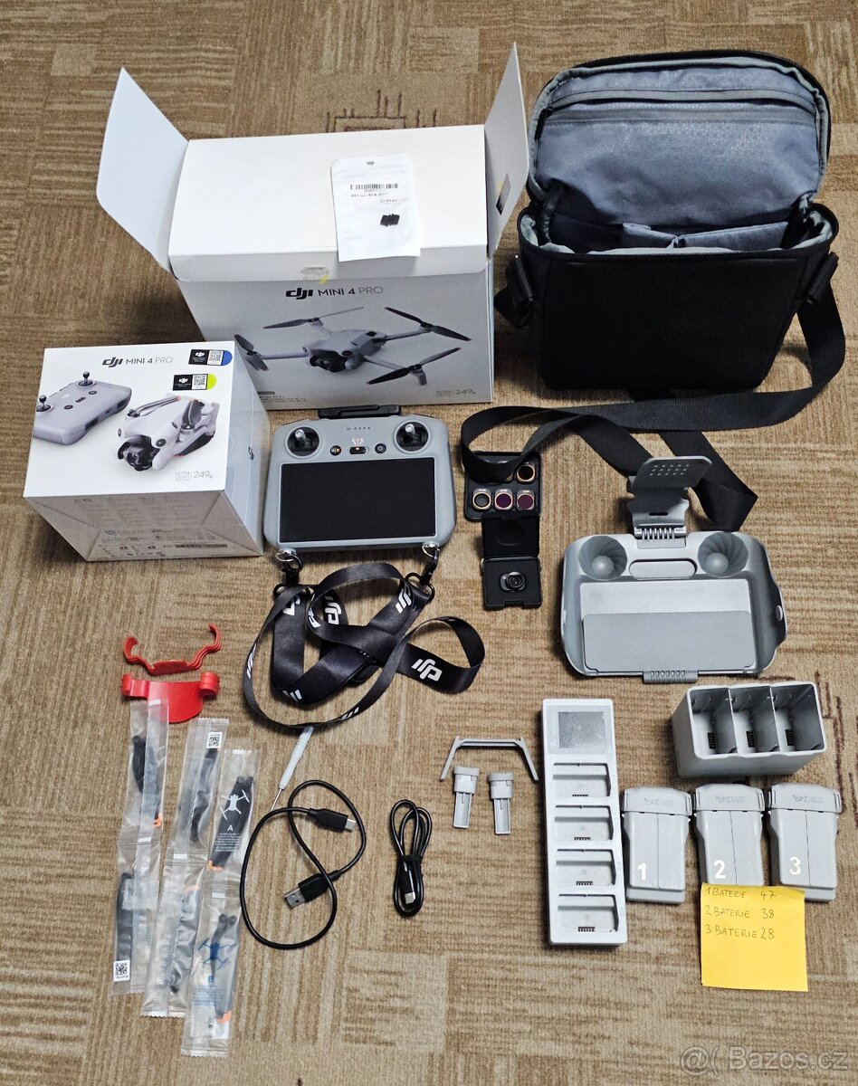 DJI MINI 4 PRO Fly more combo