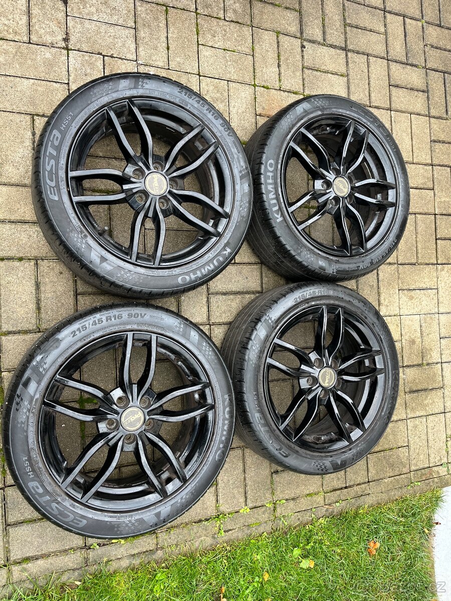 4x litá kola 5x100 R16, letní pneu 70%