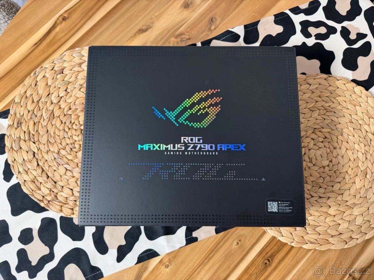 Herní základní deska ASUS ROG Maximus Z790 APEX LGA1700