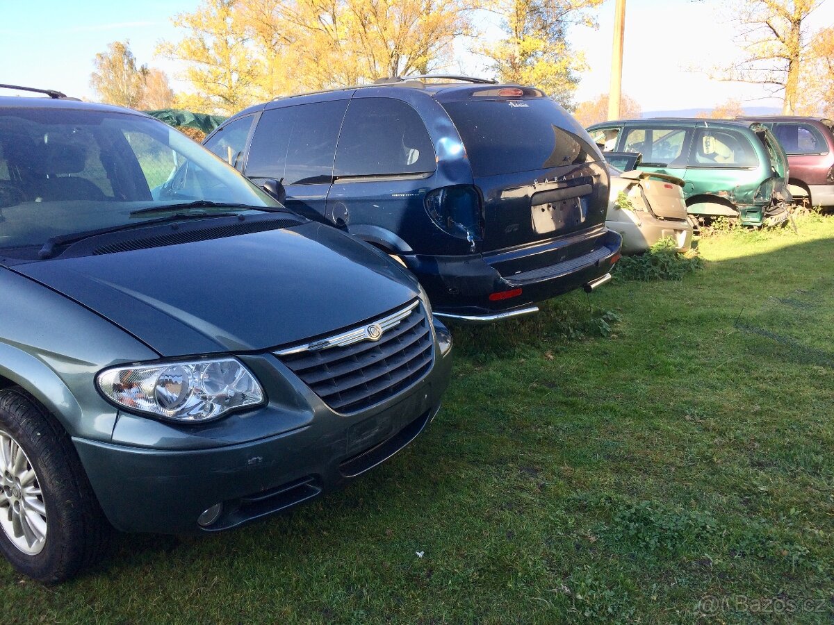 Chrysler voyager. Grand voyager