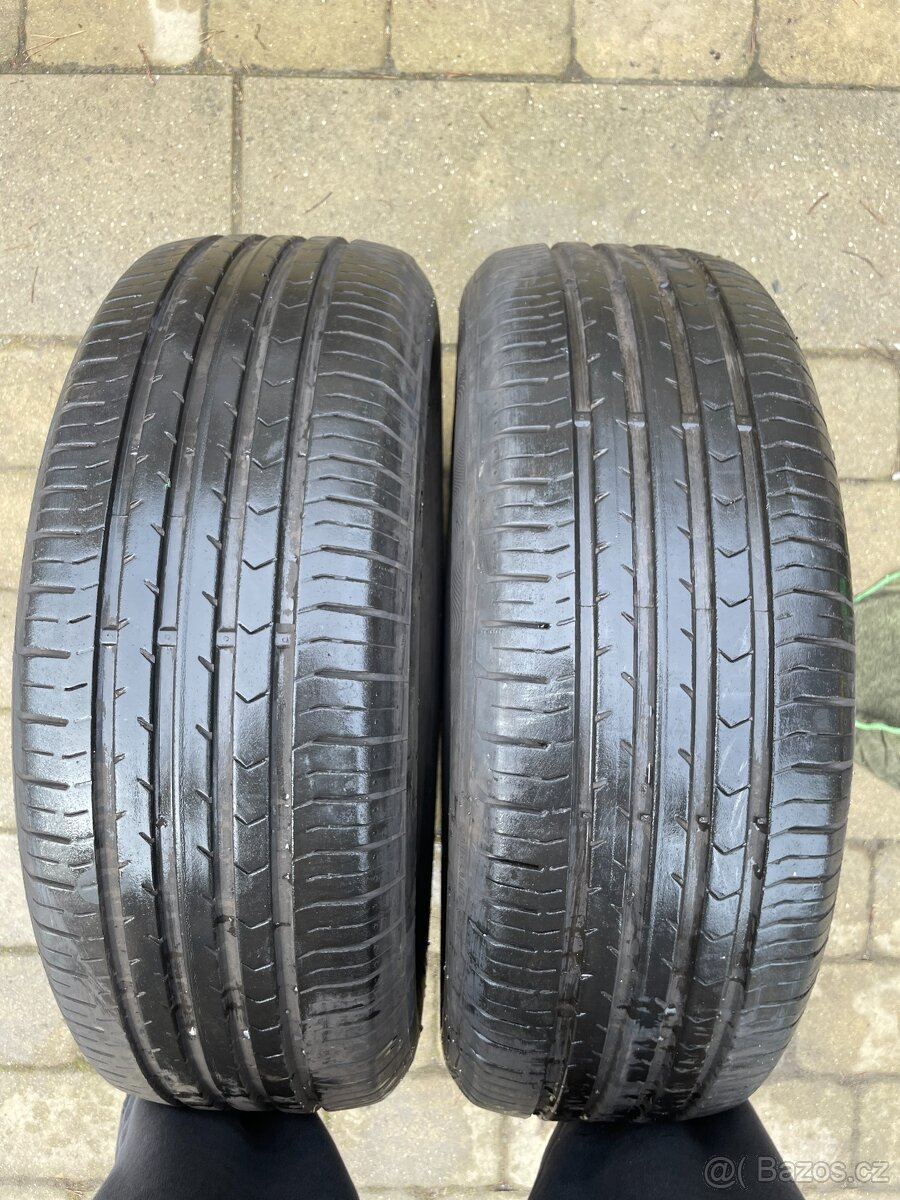 Dvě letní pneu 235/65/17 Continental