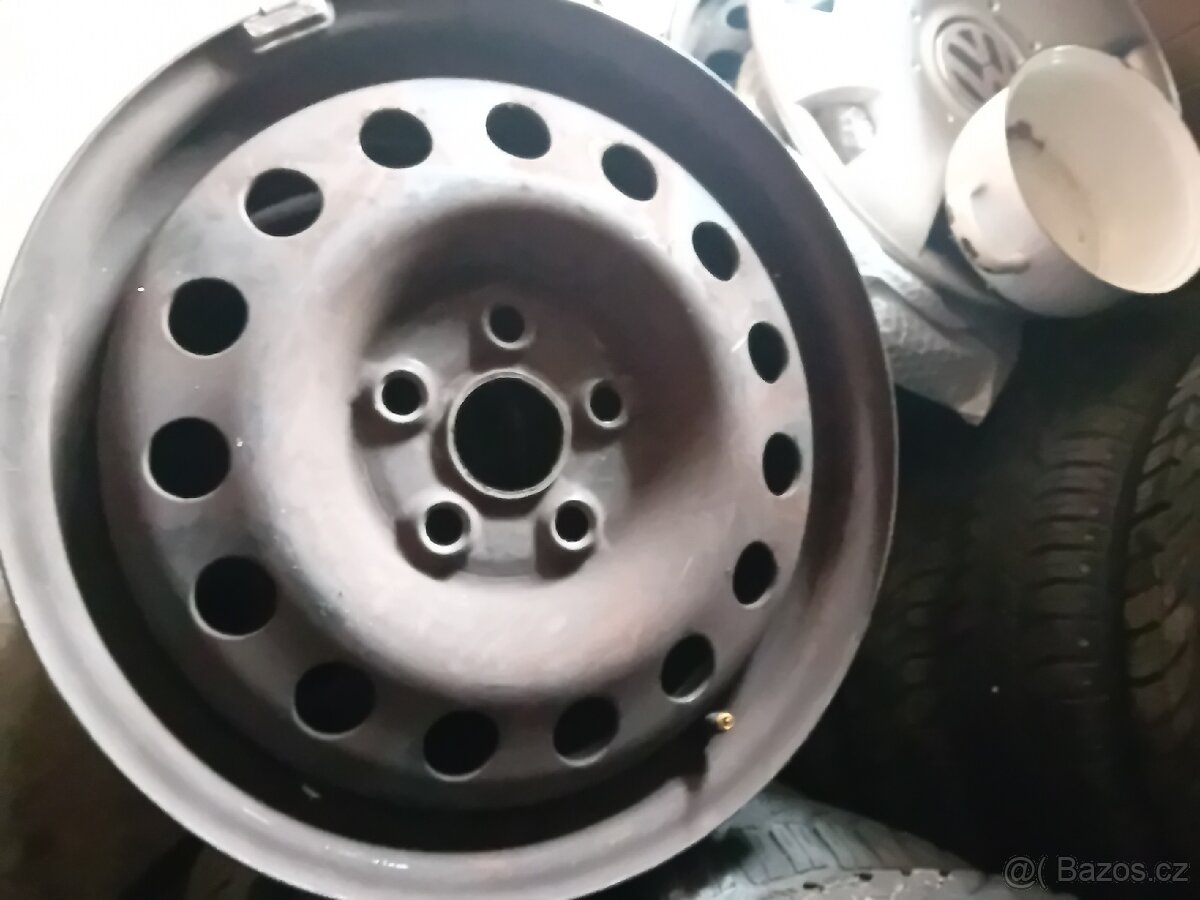 Prodám Sadu plechových disku 5x112/16 Sharan