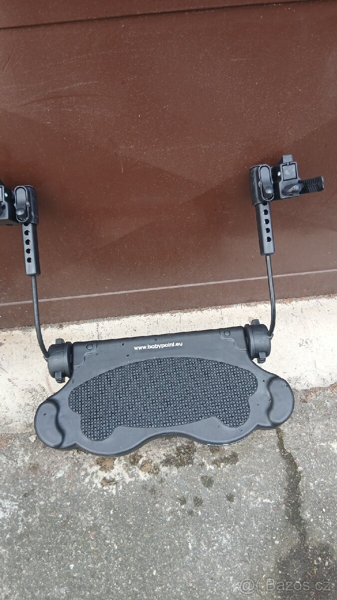 Stupátko ke kočárku