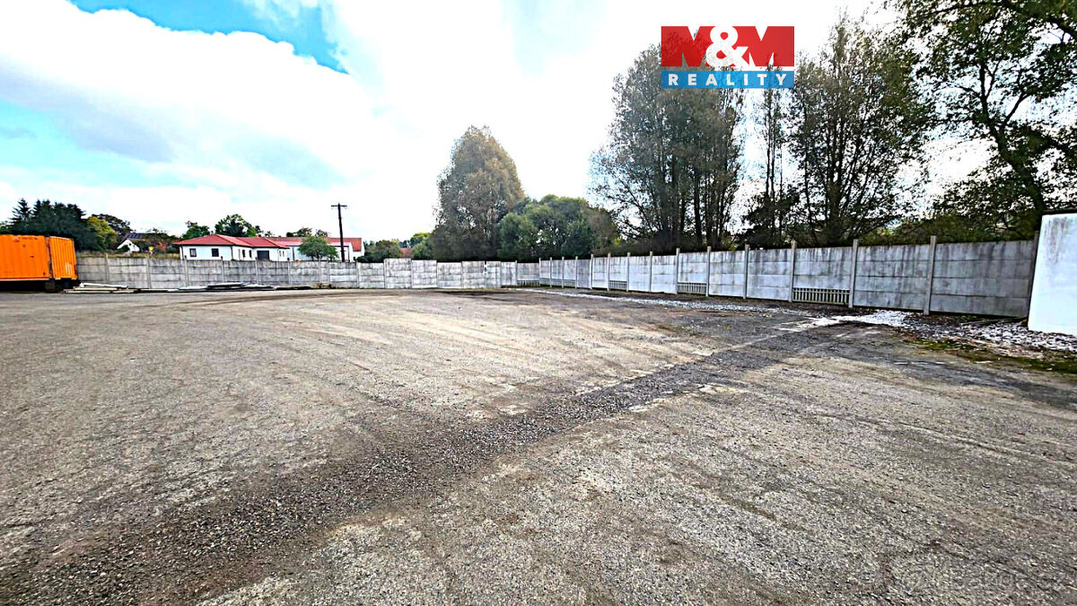 Commercial space for rent · 700 m² · Plzeň — 1 033 €/mo