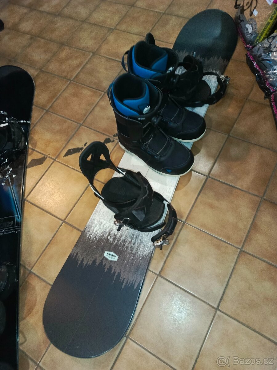 Snowboard