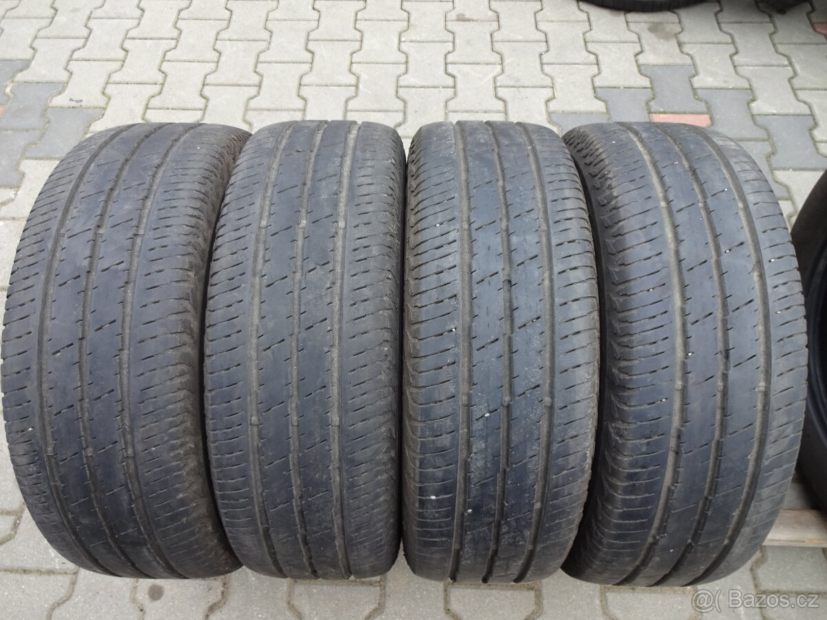 Ford Transit - letní pneu 215/65R15C - možnost přezutí