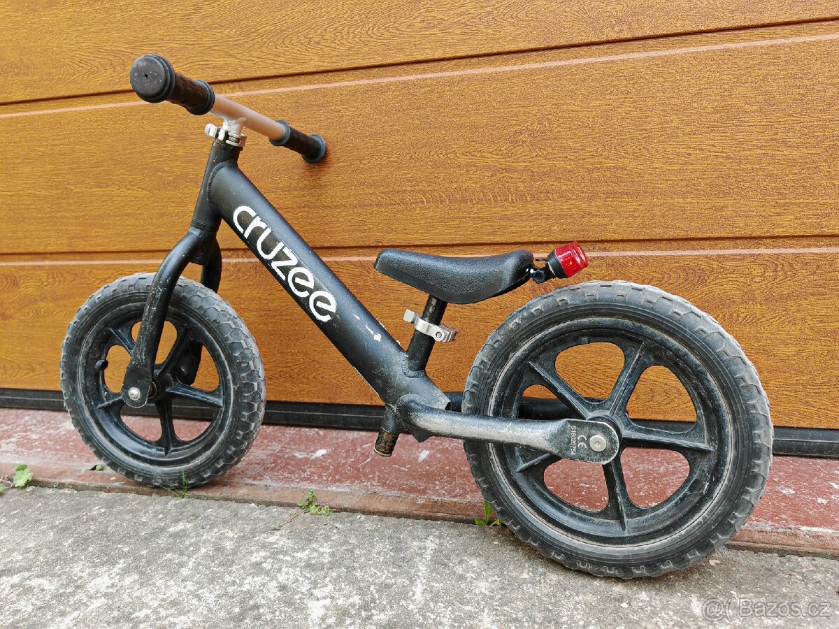 Ultralehké odrážedlo Cruzee