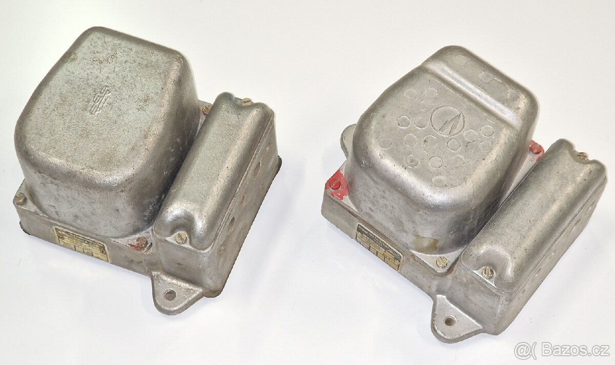 Velké nabíjecí regulátory 12V 500W. 2 najednou.