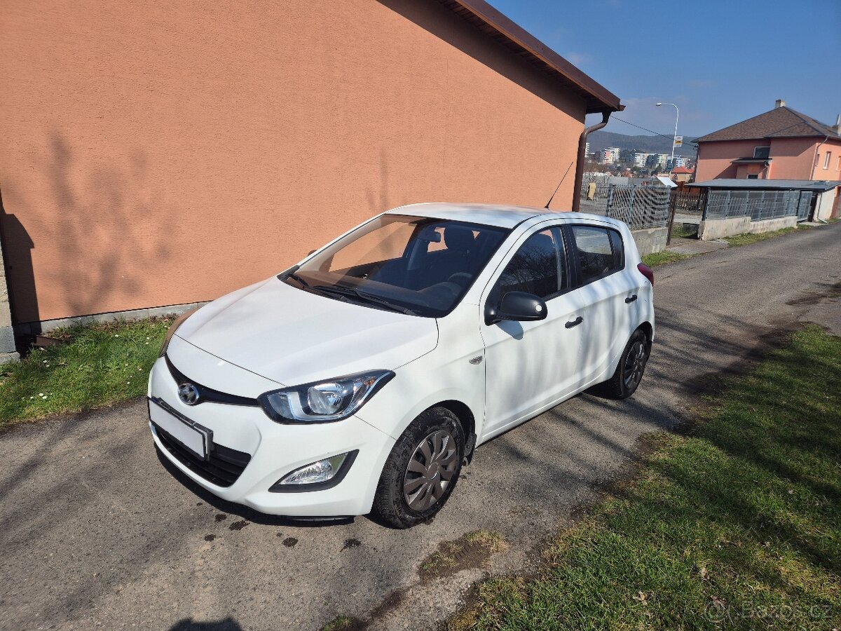 Hyundai I20