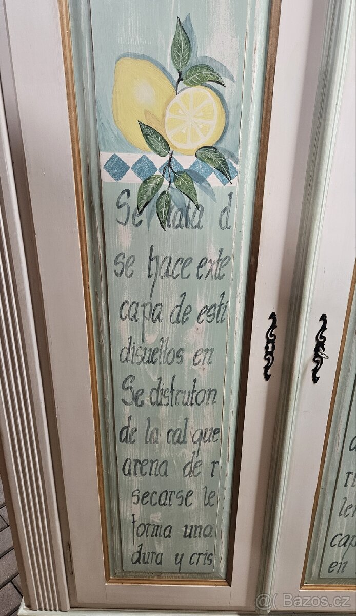 Šatní skříň
