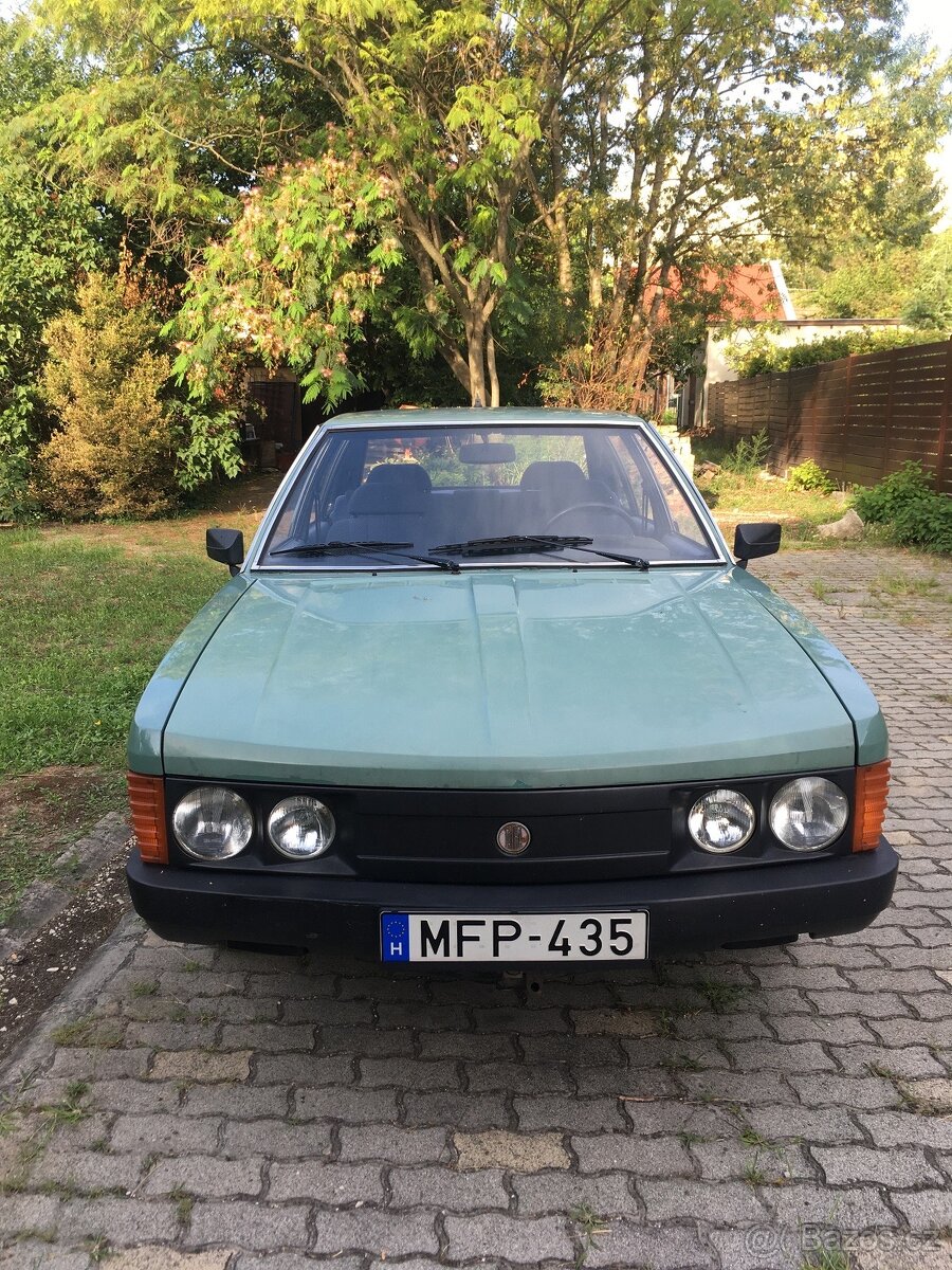Tatra 613