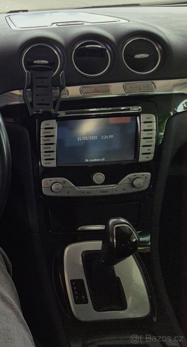 Hledam Autioradio + Parkovaci kameru