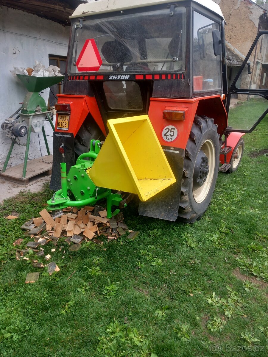 Špalíkovač Bobr agrostroj Šálek