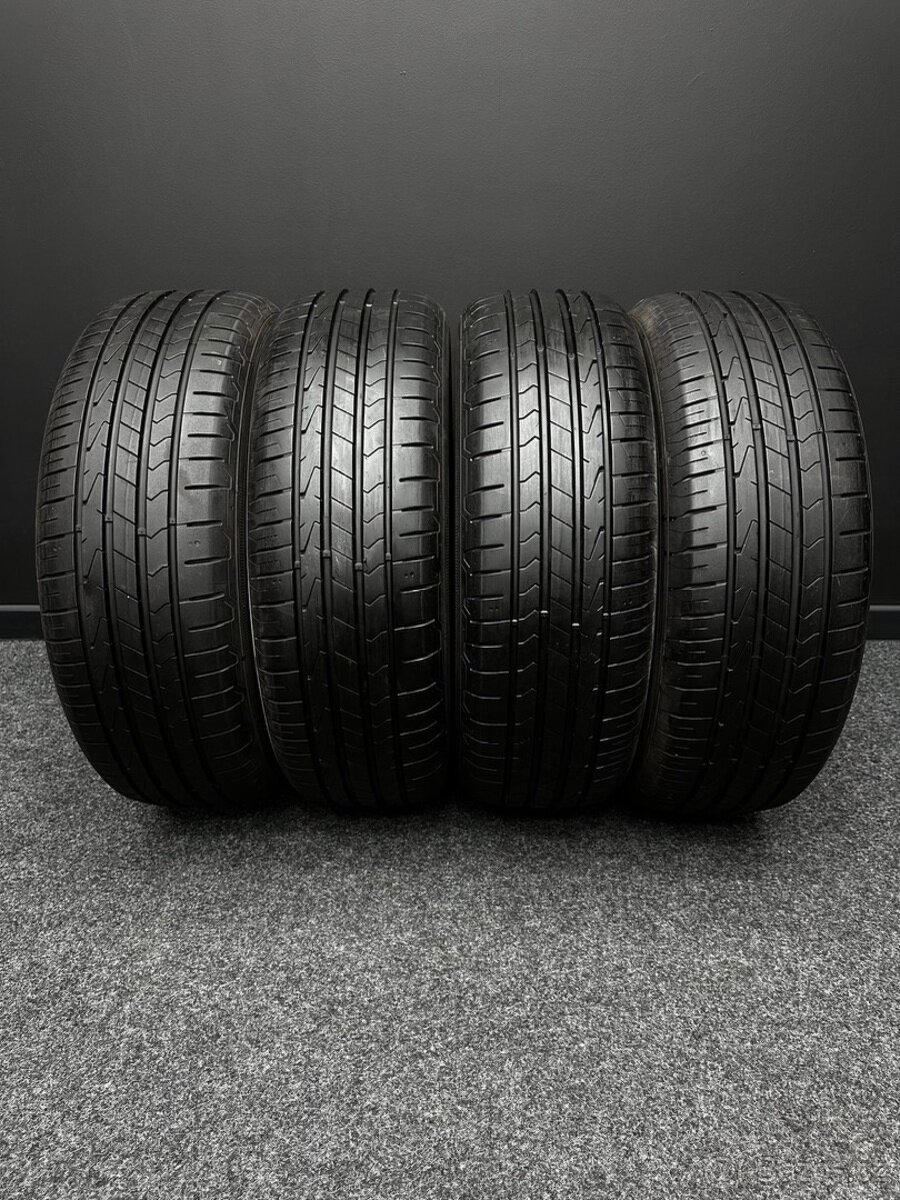 Sada pneu Hankook 215/65/17 99V