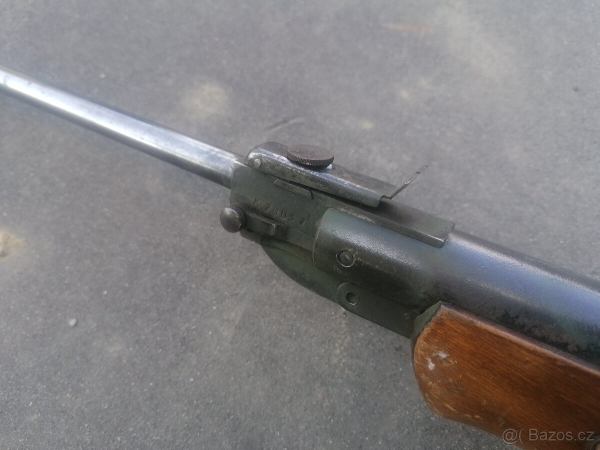Predám vzduchovka IZ-38
