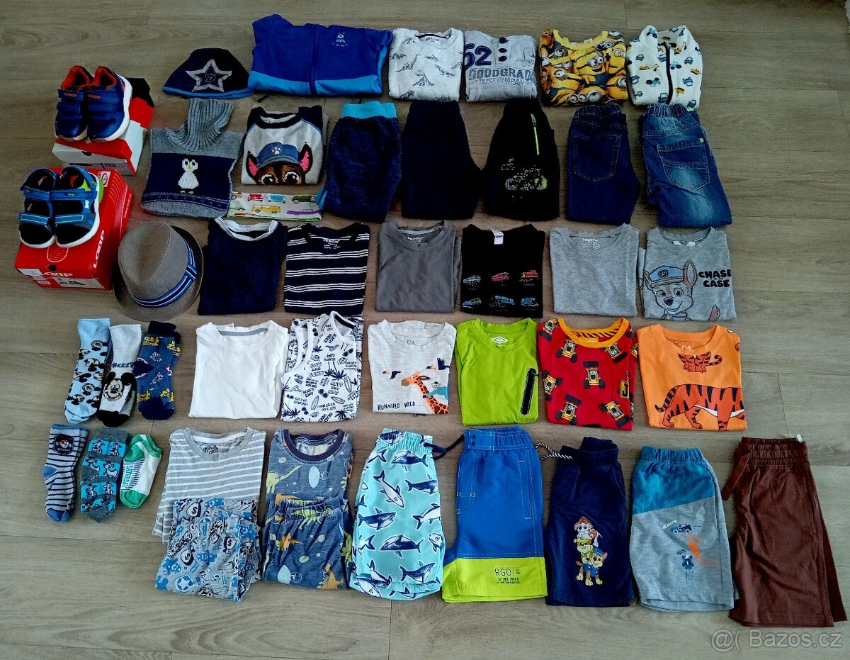 Balík oblečení chlapec velikost 110-116 + boty velikost 28