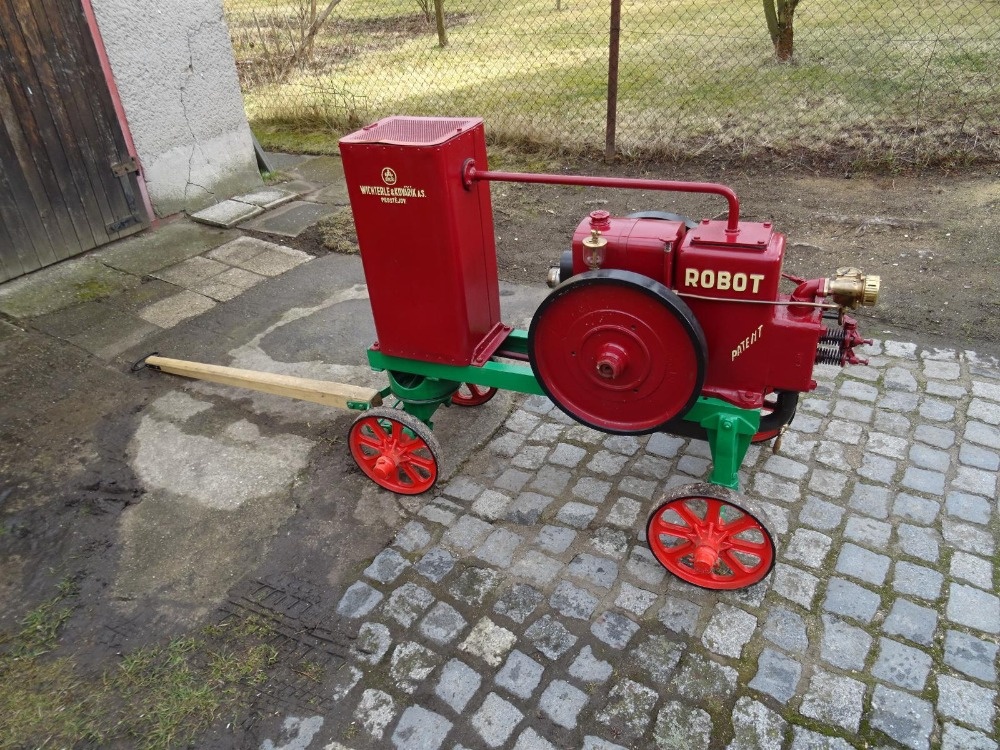 setrvačníky ke stabilnímu motoru