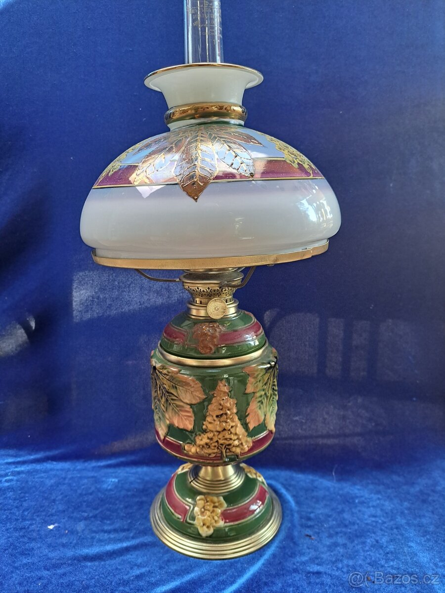 majoliková, petrolejová lampa