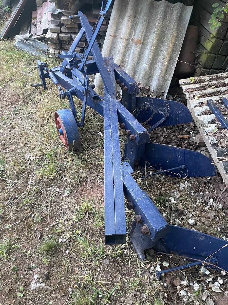 Pluh troják, ruchadlo