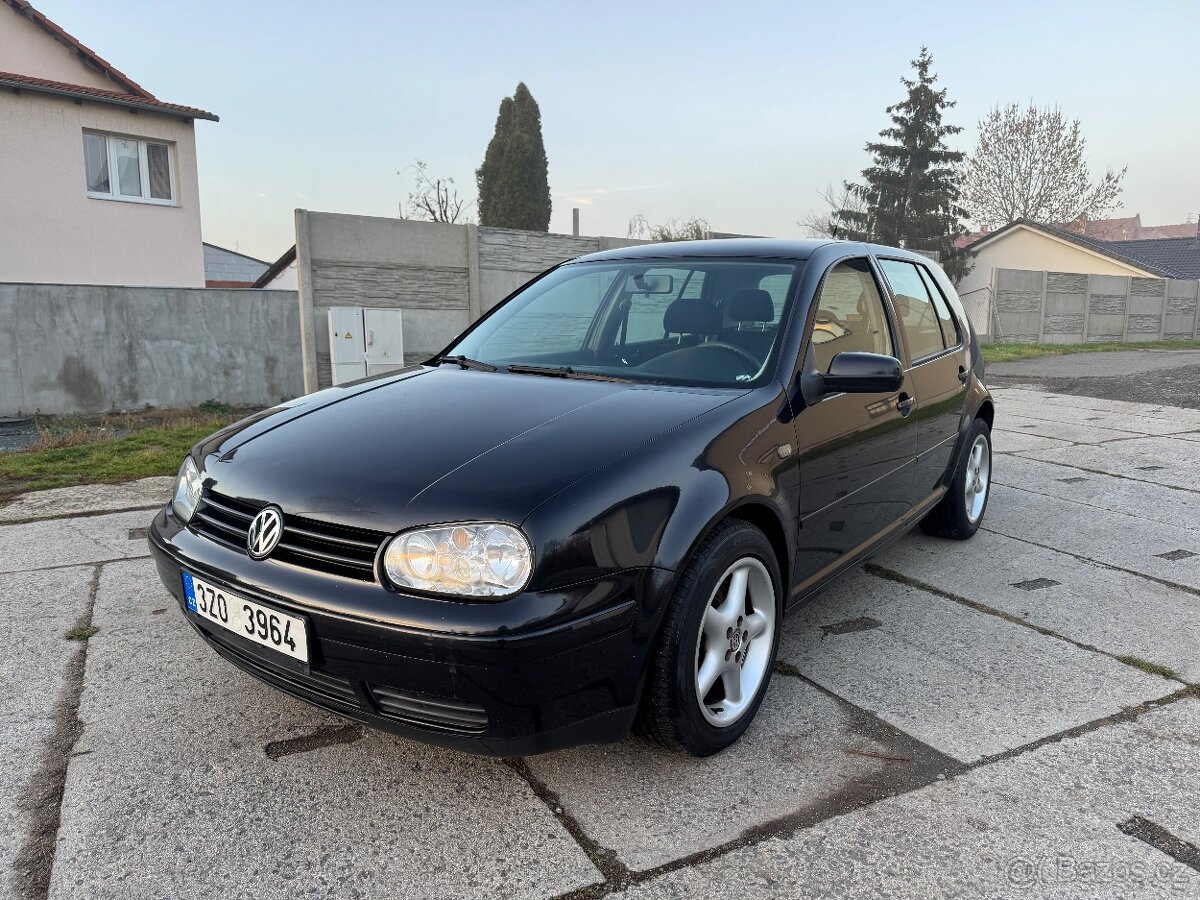 Volkswagen Golf 4 1.8 20V 92Kw NOVÁ STK