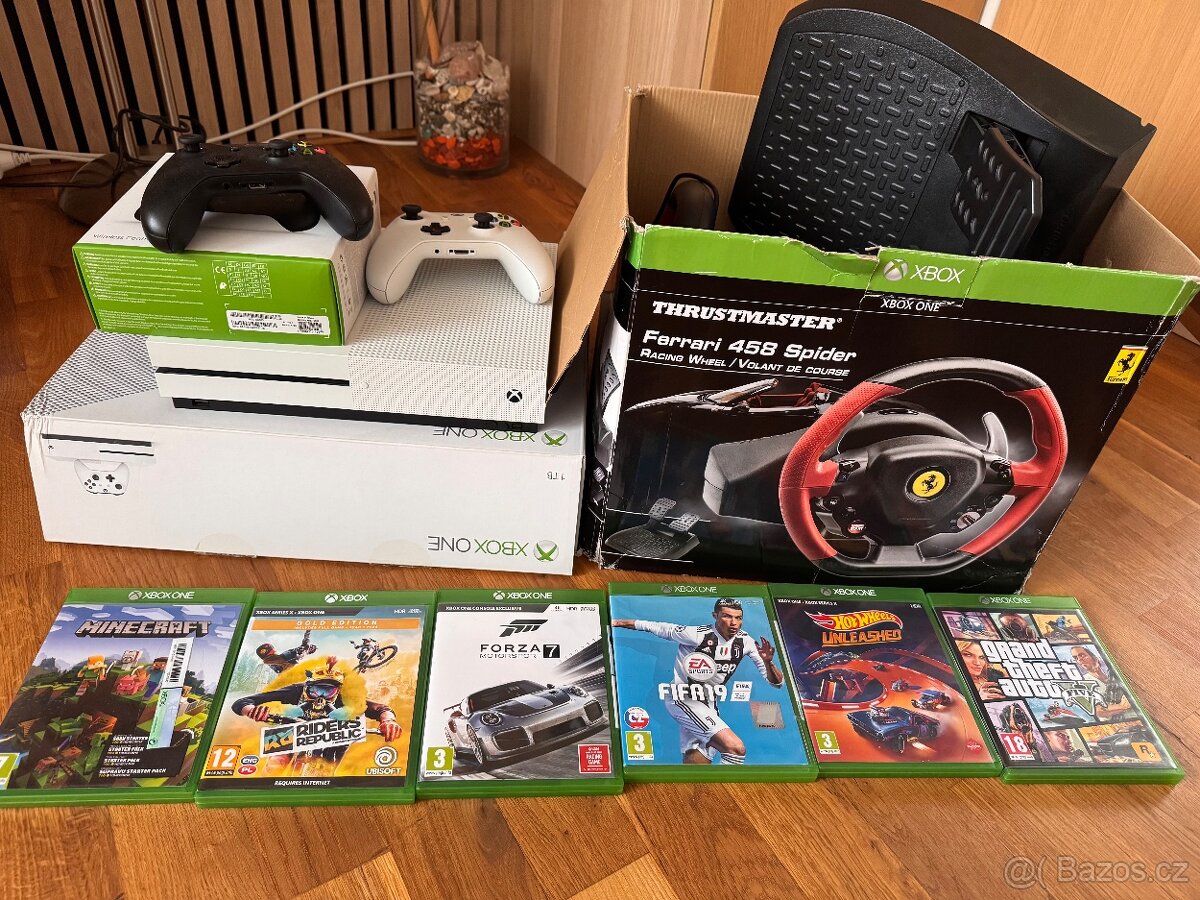 Xbox One S 1TB + herní volant + 2.ovladač + 6x hra