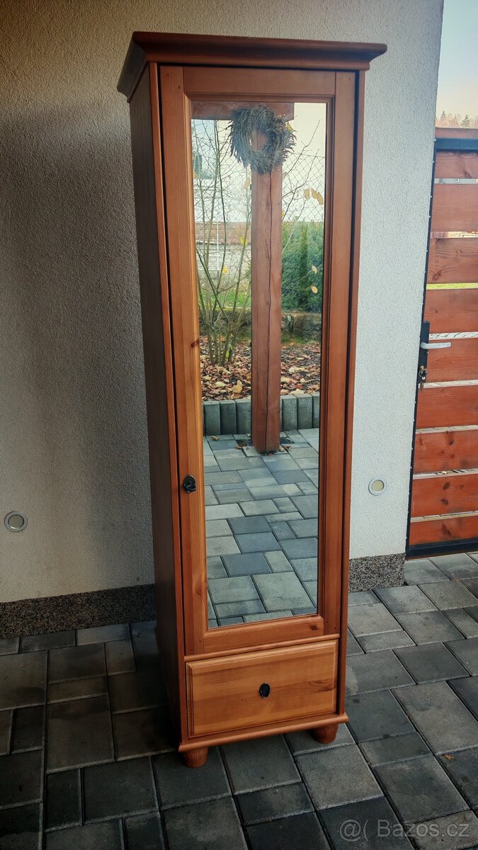 Skříň se zrcadlem Ikea Leksvik