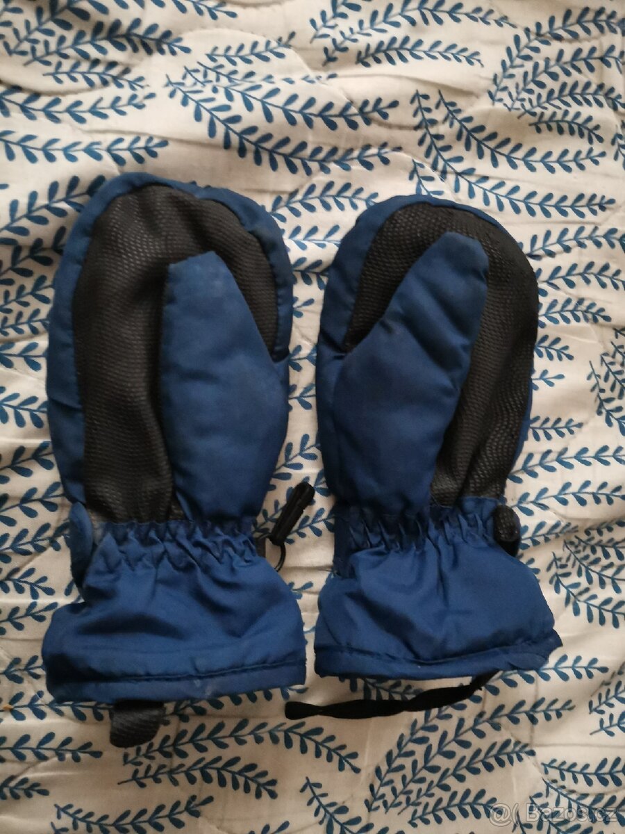 Rukavice vel. 4 roky zn. Lupilu