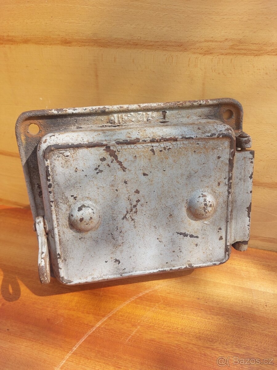 Kamnová litinová dvířka