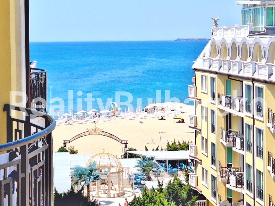 Zařízené studio 1+kk (38 m²) s balkonem v 5.patře SVETI VLAS