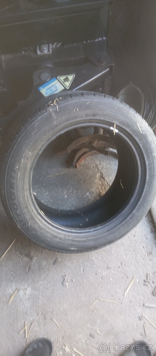 Autogrip 215/55 16 zr 97W