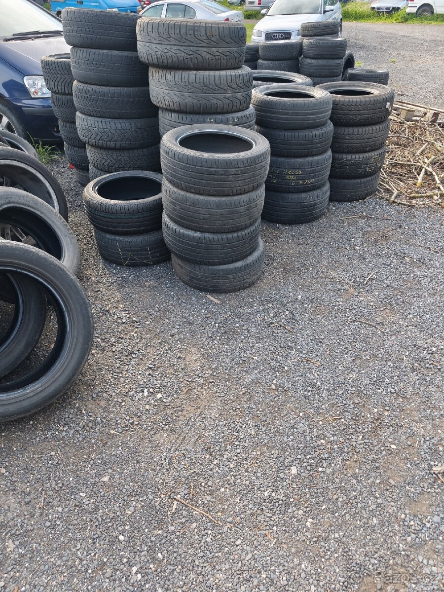 15" PRODÁM SADY PNEUMATIK VELIKOSTI 15"