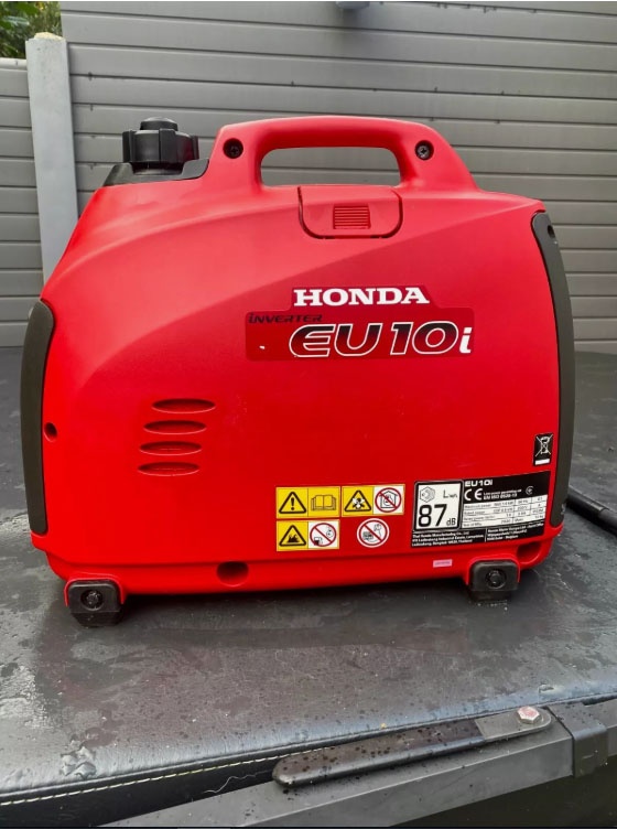 prodám generátor Honda EU 10i