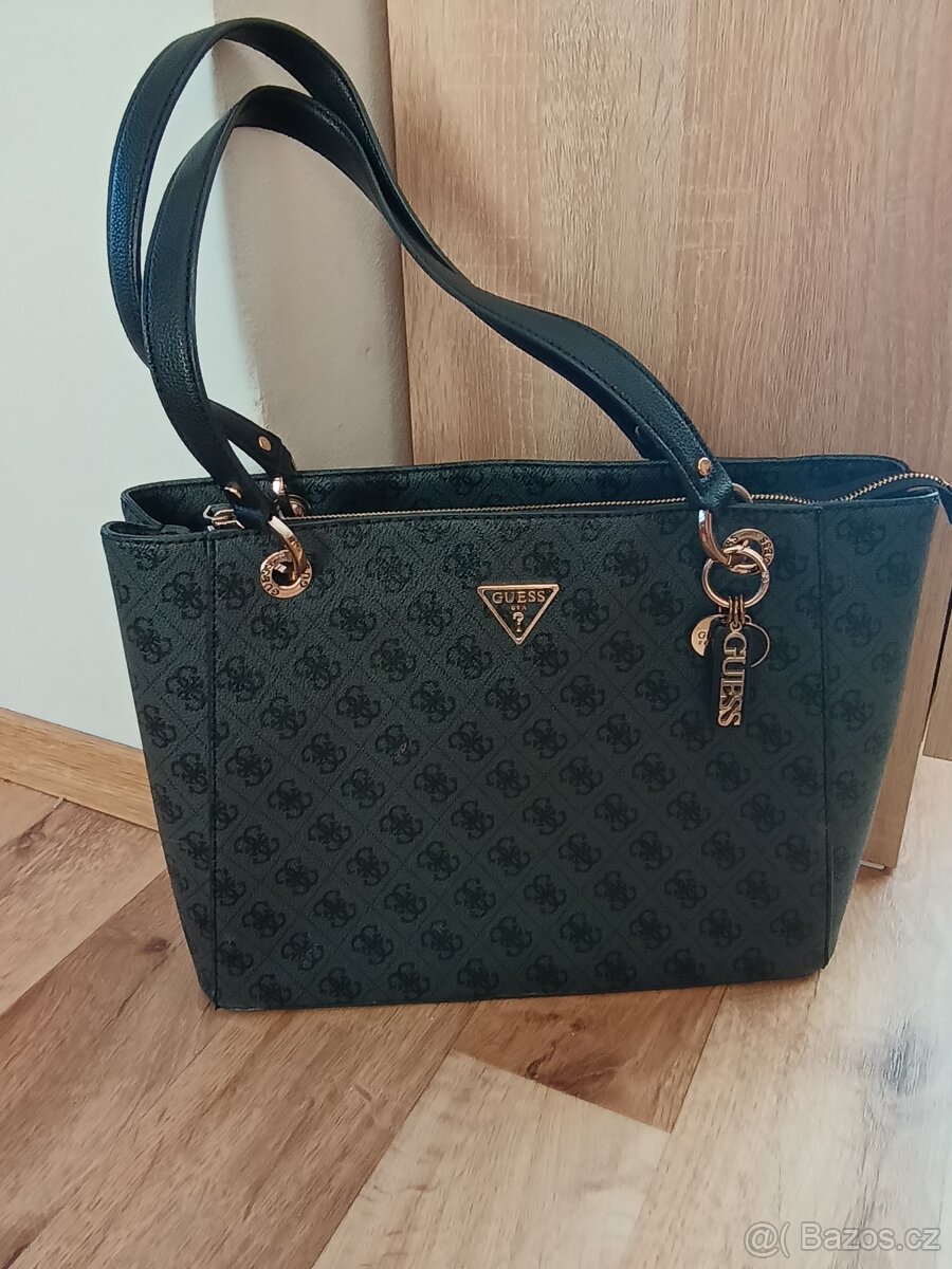 Kabelka Guess
