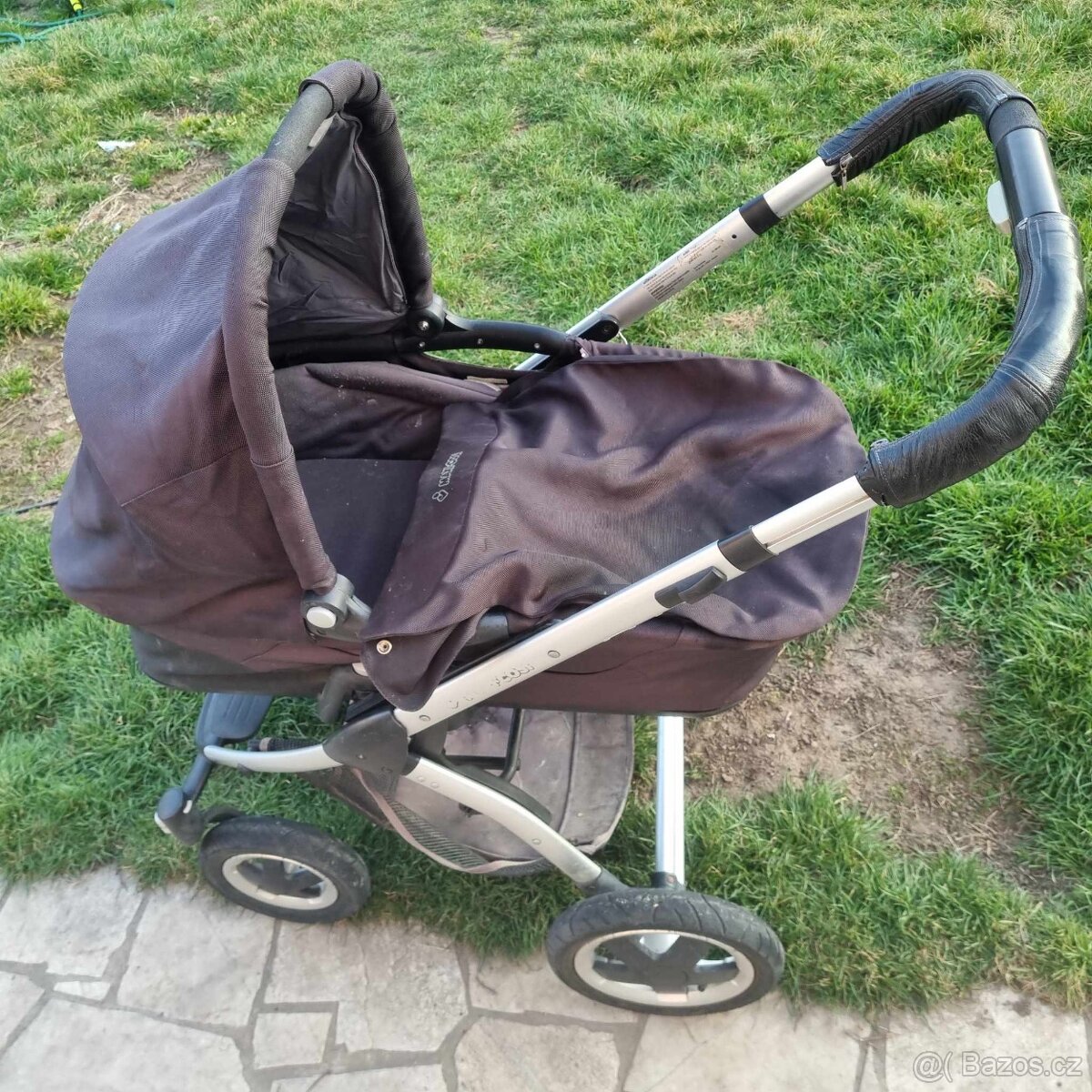 Kočárek maxi cosi mura