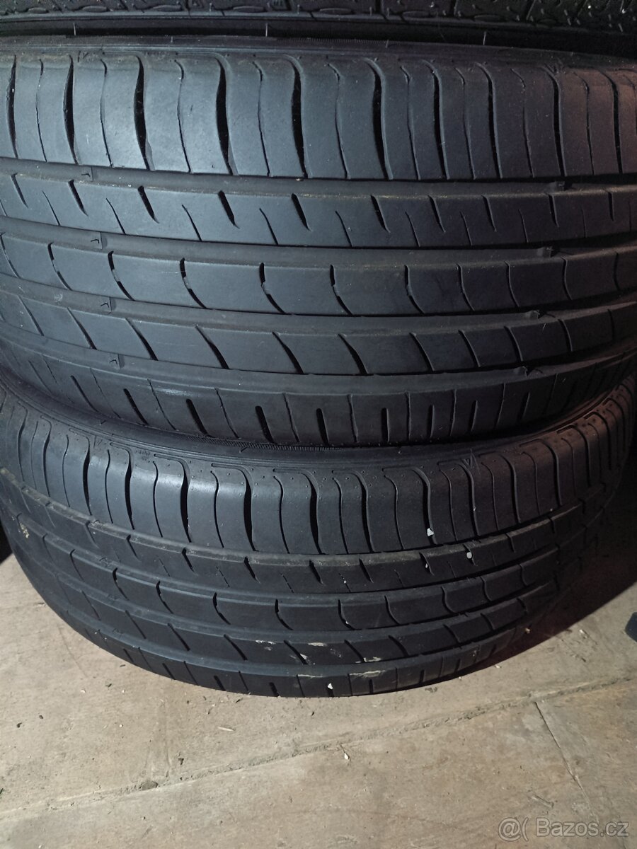 Nexen nfera 235/55R17