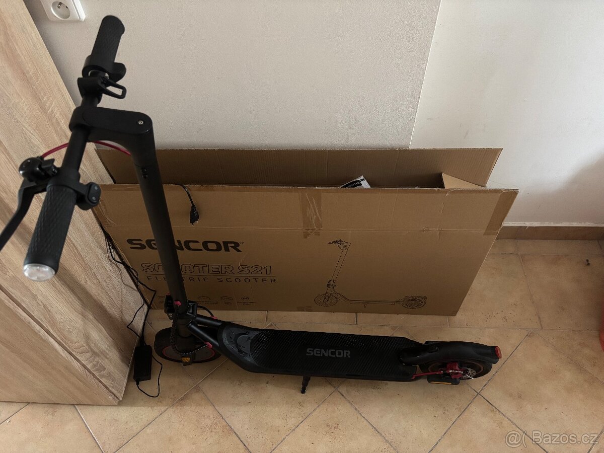 Elektrická koloběžka Sencor S21