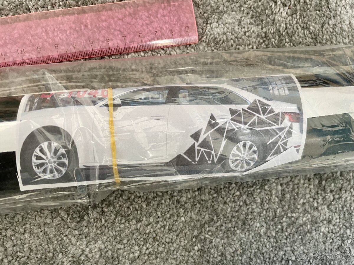 Černé designové polepy/nálepky na auto