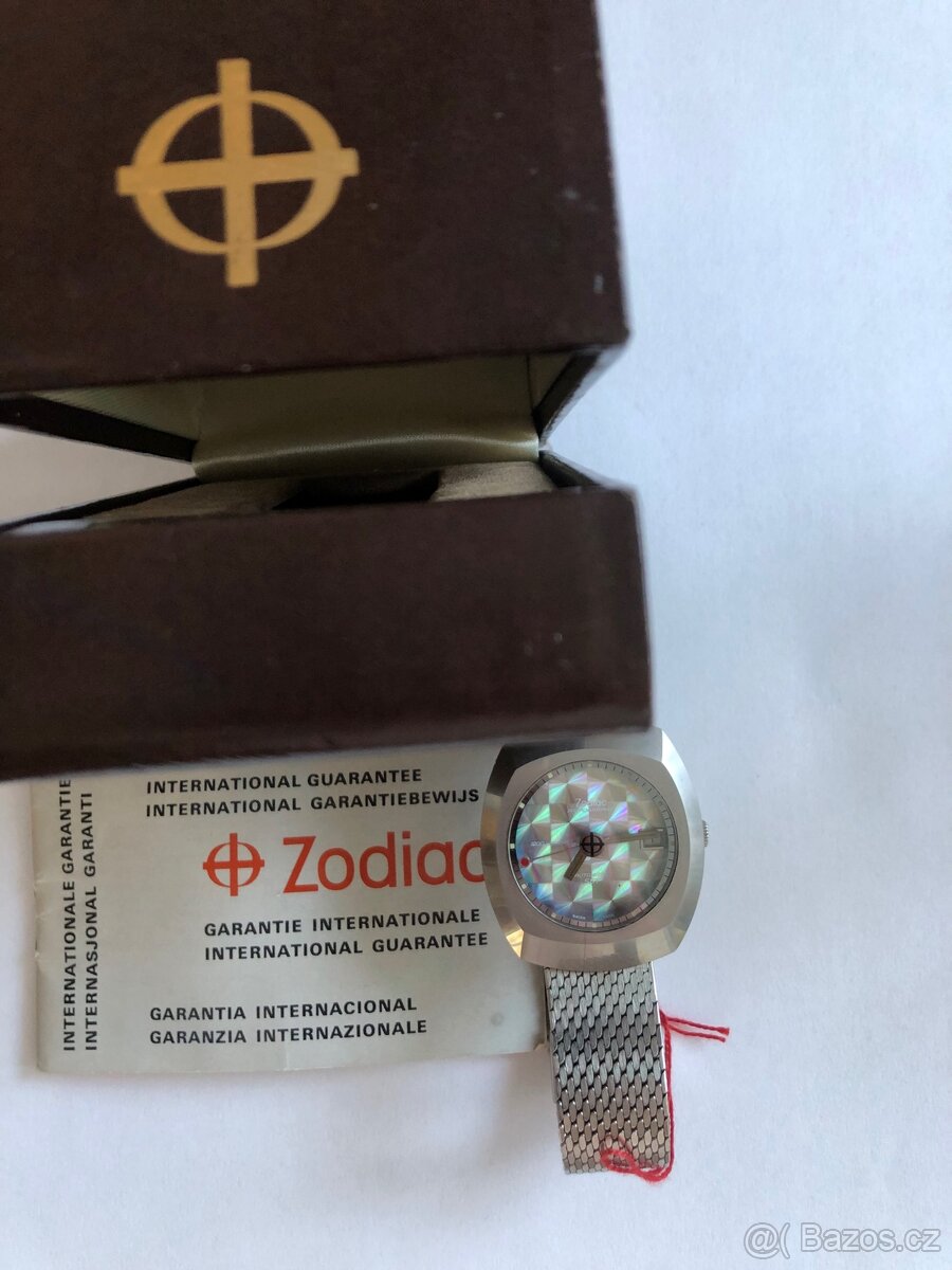 Hodinky ZODIAC AUTOMATIC S KRABICKOU