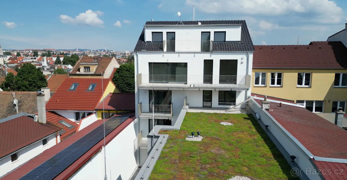 Pronájem bytu 2+kk mezonet s garáží, 63 m² bez realitky