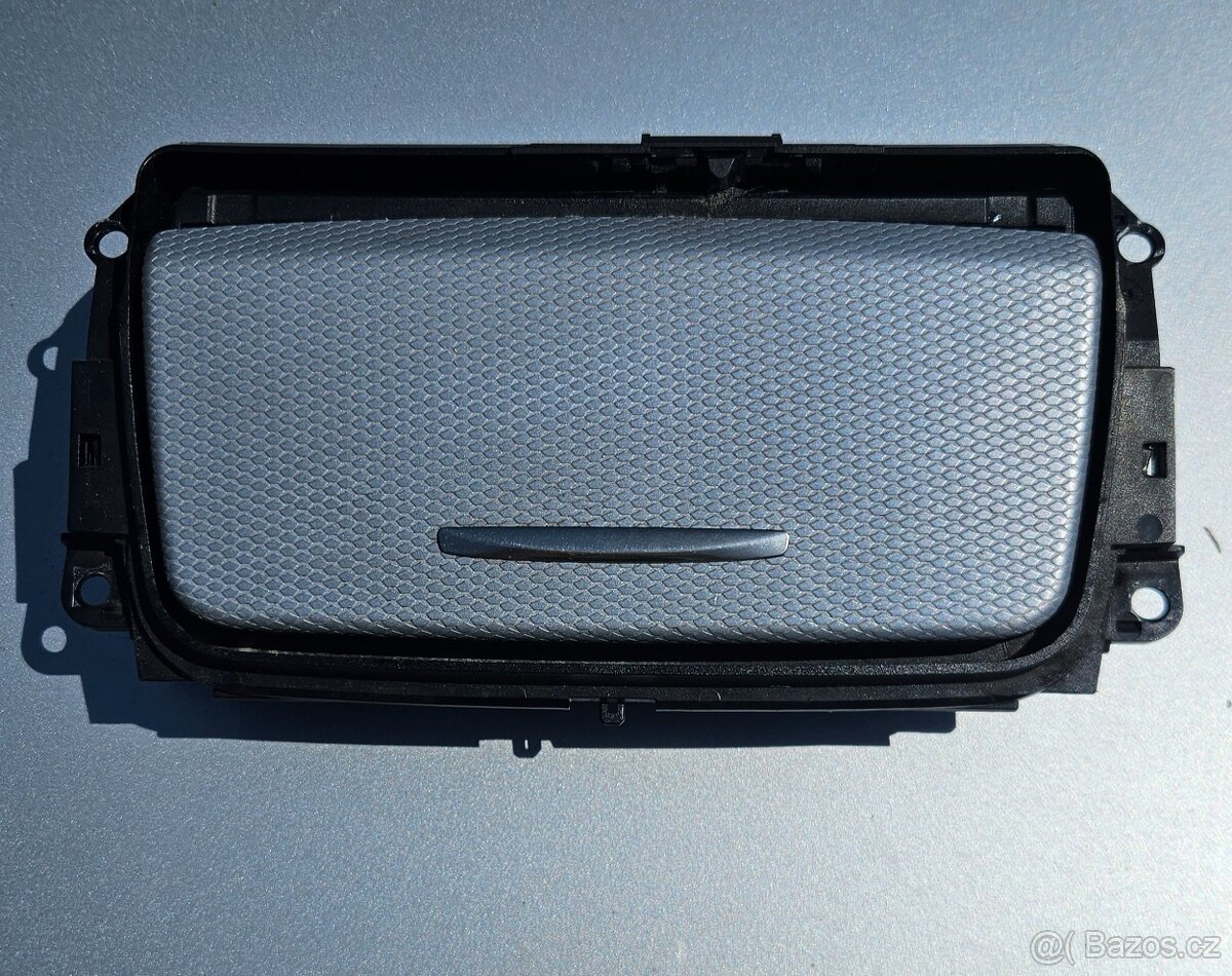 Popelník BMW 3