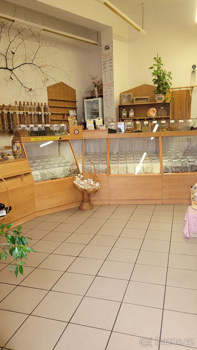 Nábytek vybavení prodejny