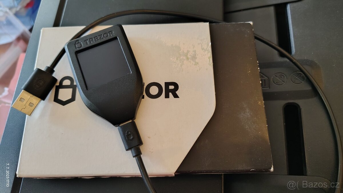 Trezor model T použitý, plně funkční