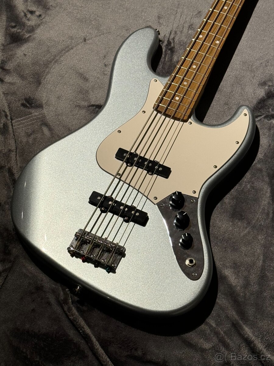Squier Affinity Jazz Bass