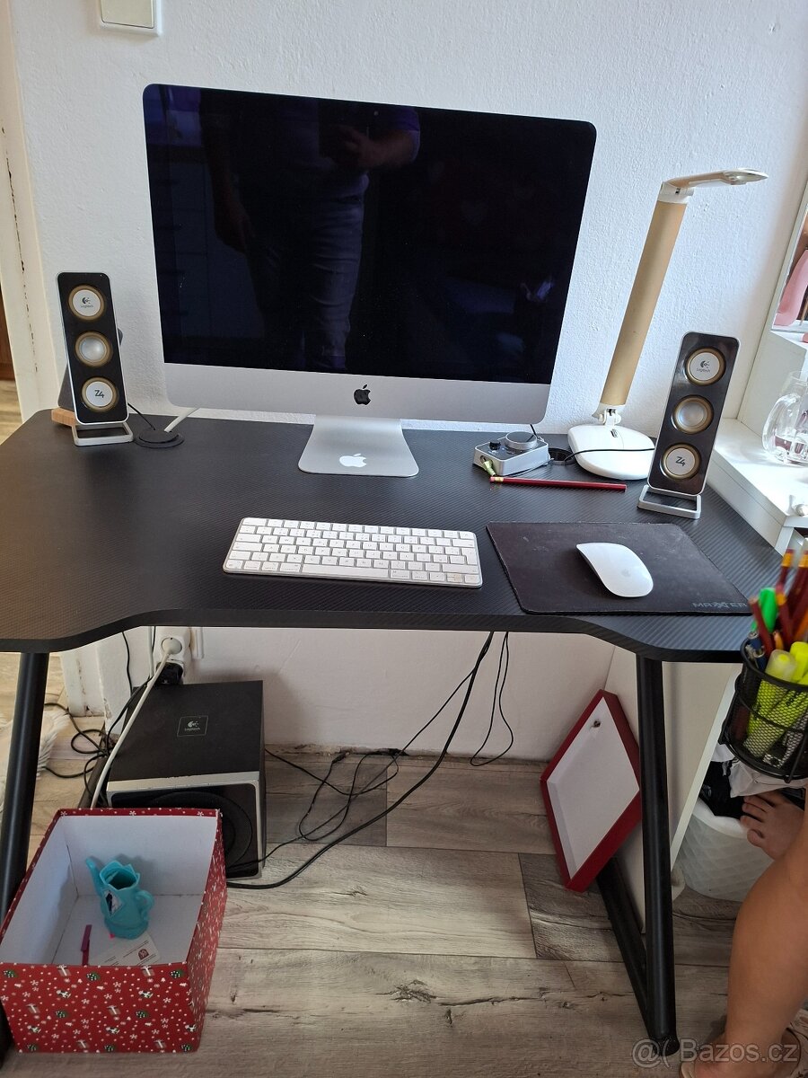 IMAC Retina 4k 21.5 palců 2019