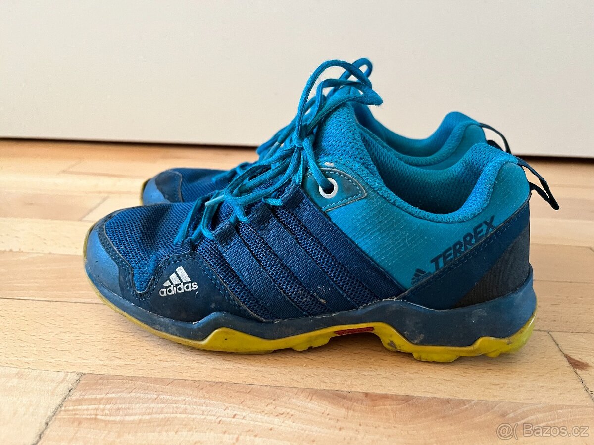 Adidas terrex tenisky vel. 33