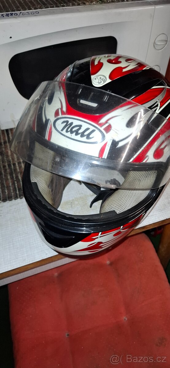 Integrální helma Nau