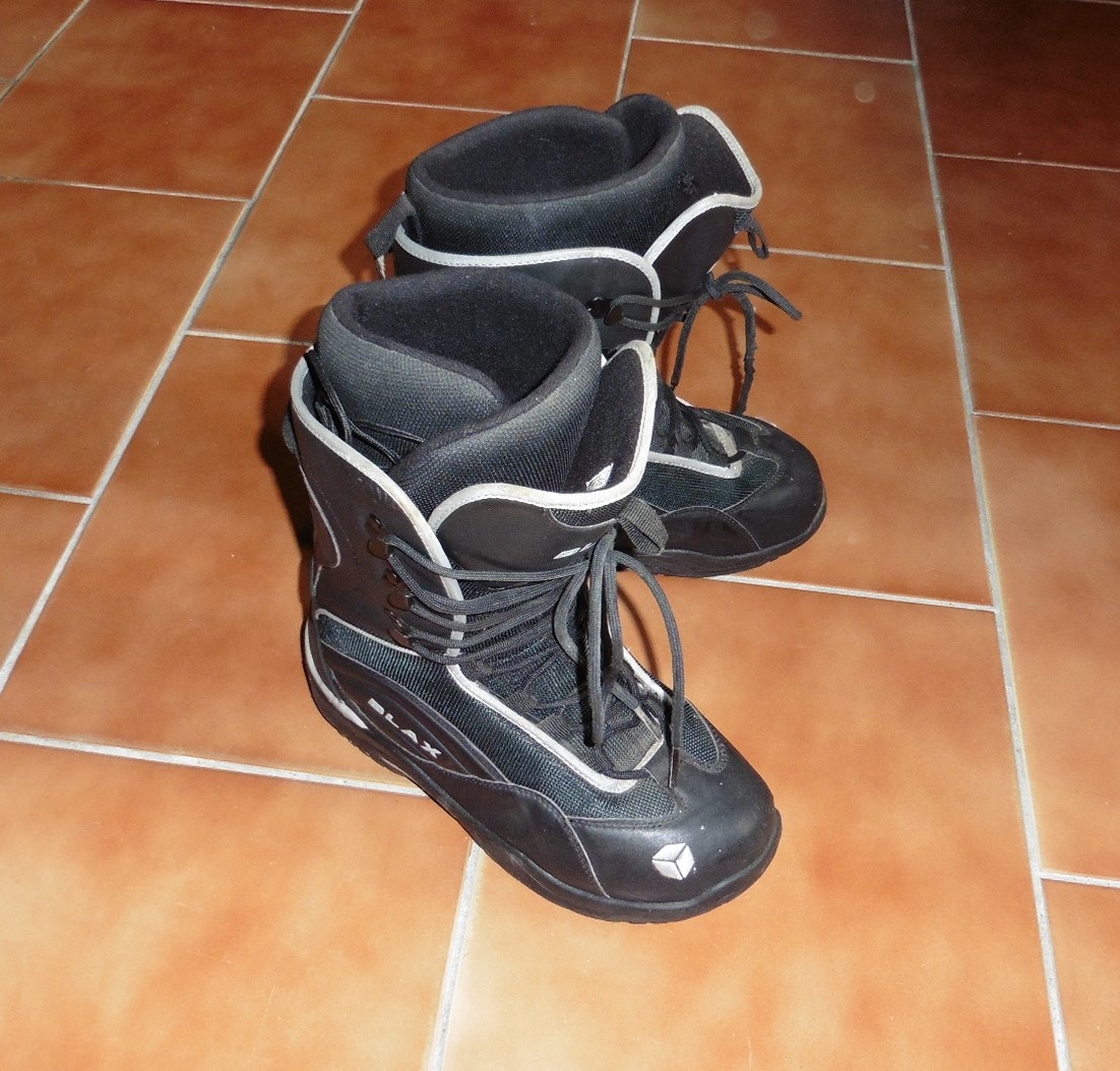 Snowboardové boty vel. 42
